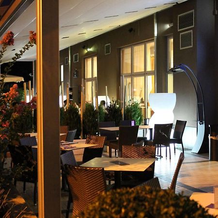 Eq Hotel Travagliato Ngoại thất bức ảnh