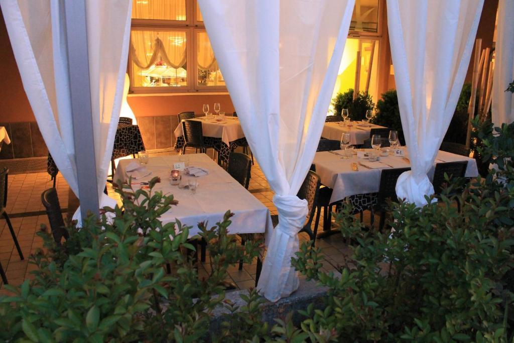 Eq Hotel Travagliato Ngoại thất bức ảnh