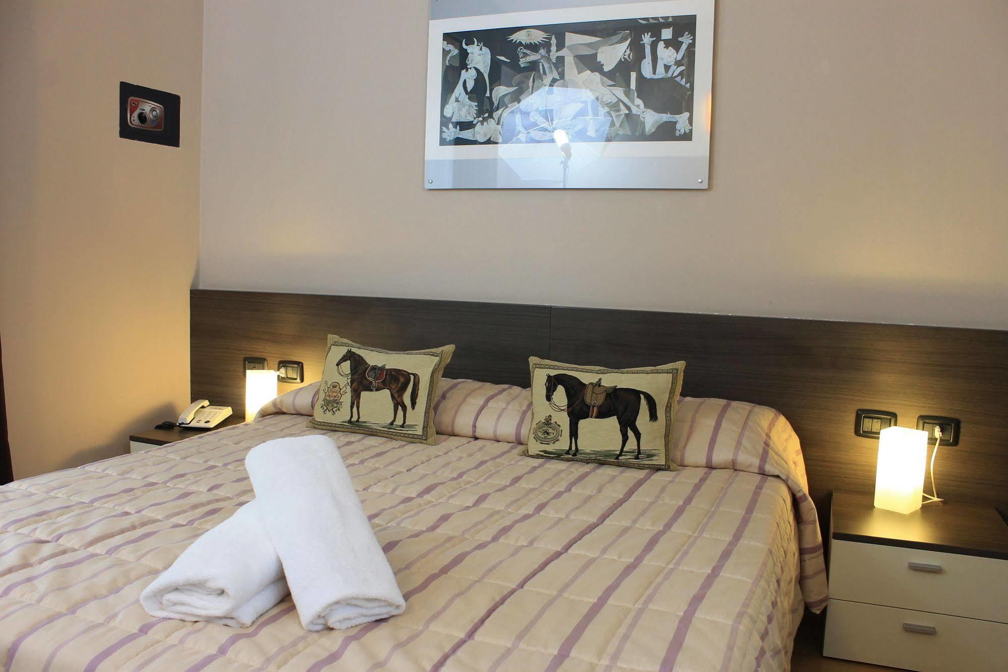 Eq Hotel Travagliato Ngoại thất bức ảnh