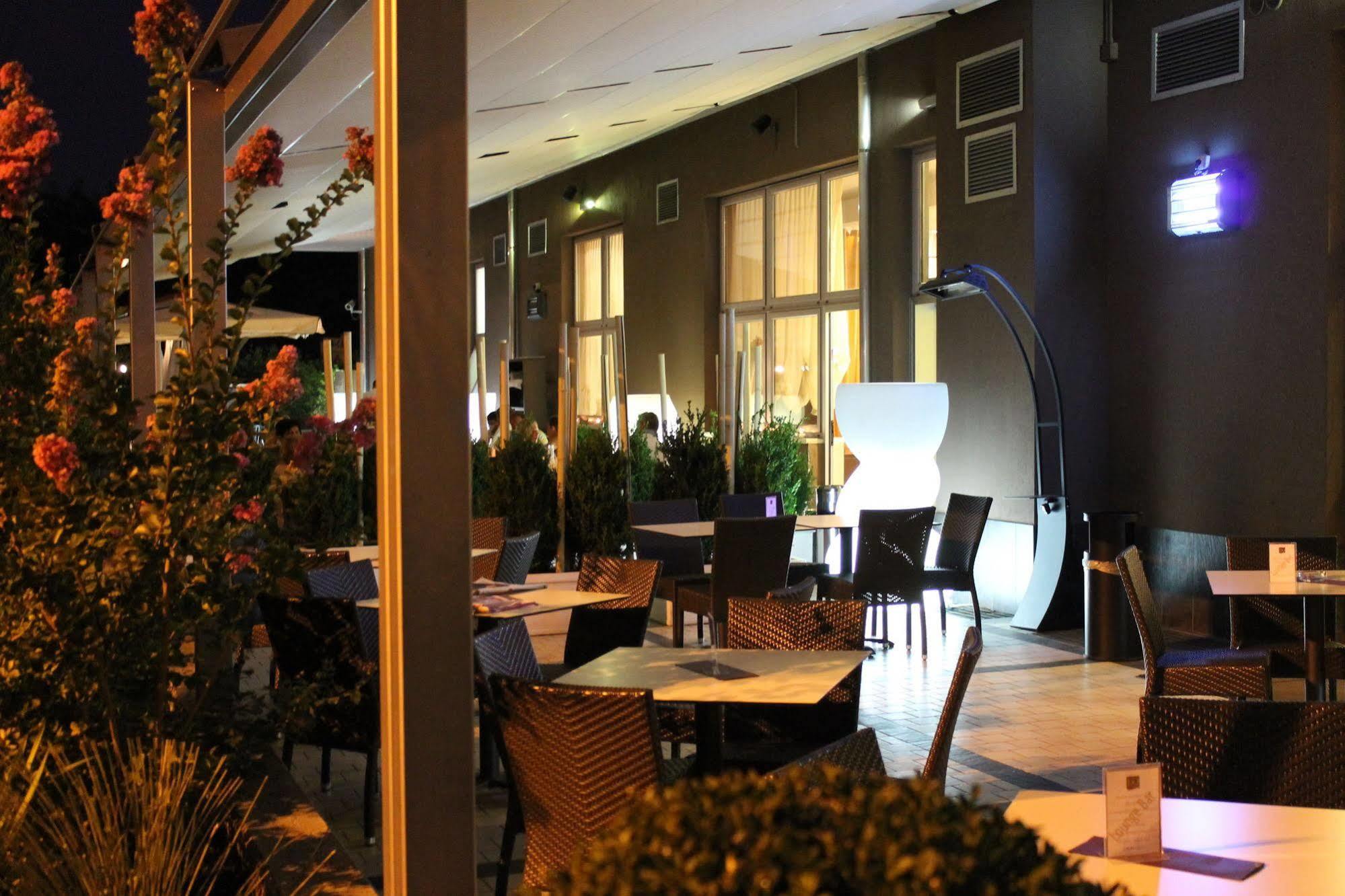 Eq Hotel Travagliato Ngoại thất bức ảnh